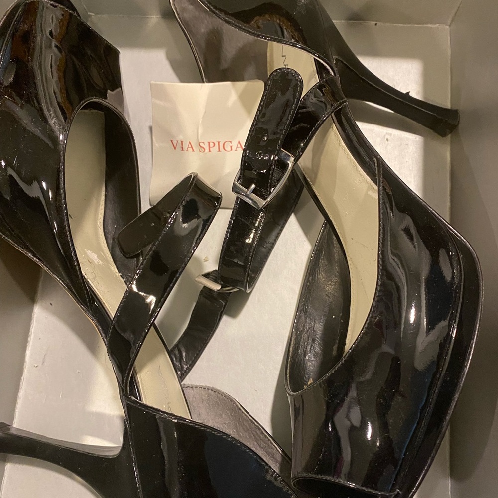 Via Spiga 10M Black Patent leather pumps